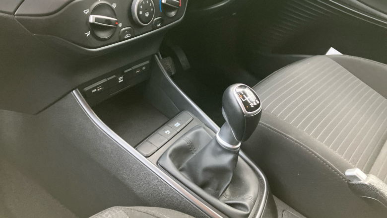 Hyundai i20 1.0T GDi 48V MHD SE Connect 5dr Petrol Hatchback